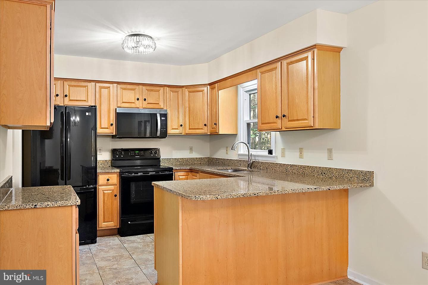 5991 Hounds Bay Circle photo 13