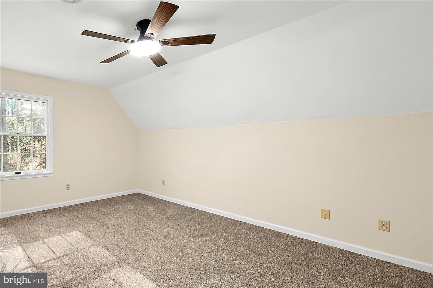 5991 Hounds Bay Circle photo 35