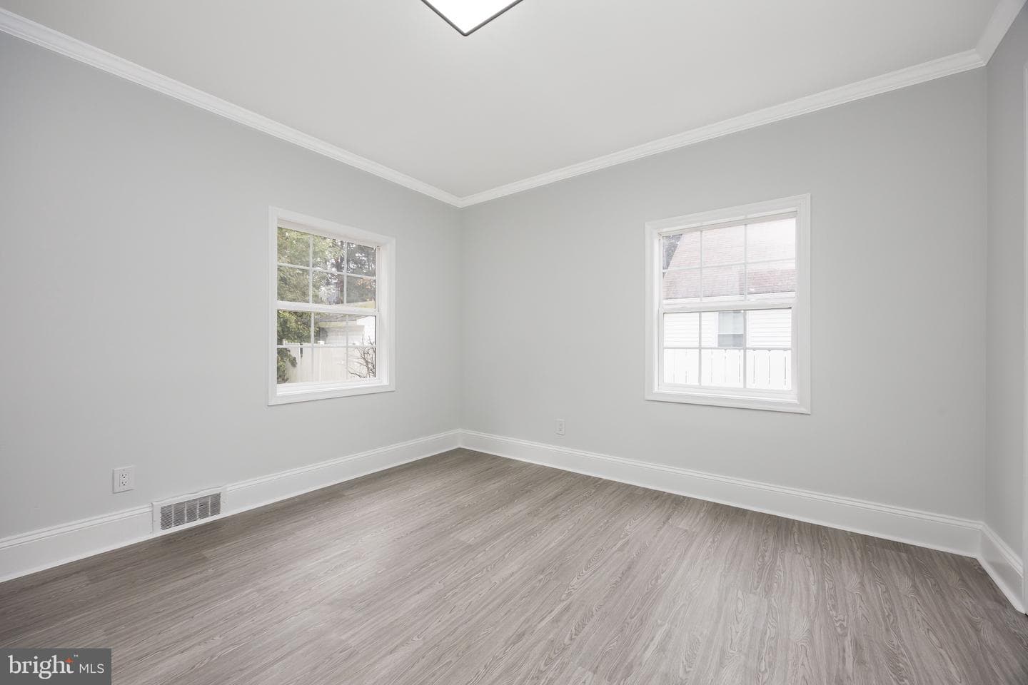 316 Pryor Avenue photo 17