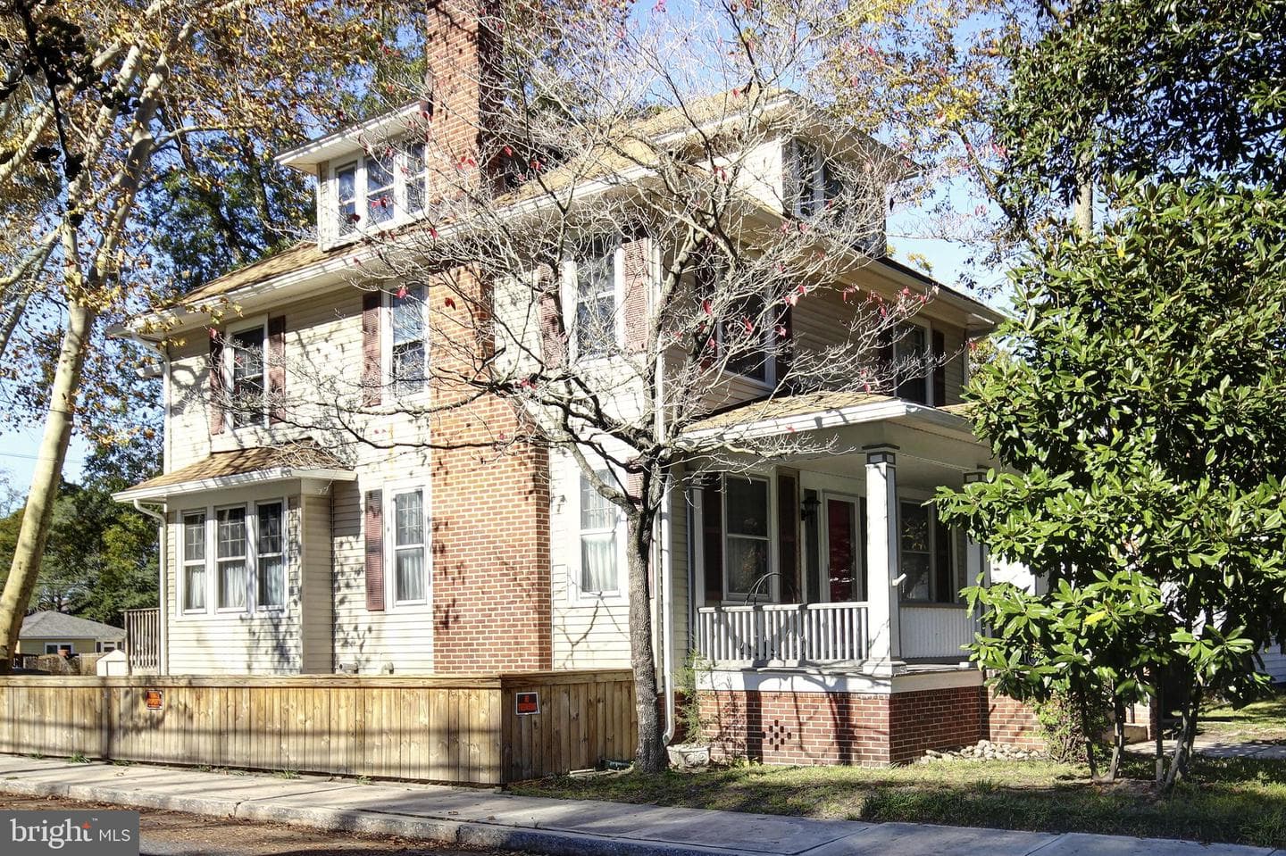 616 Camden Avenue photo 2