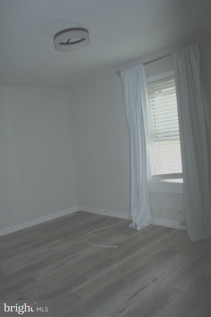 5850 Brook Street photo 13