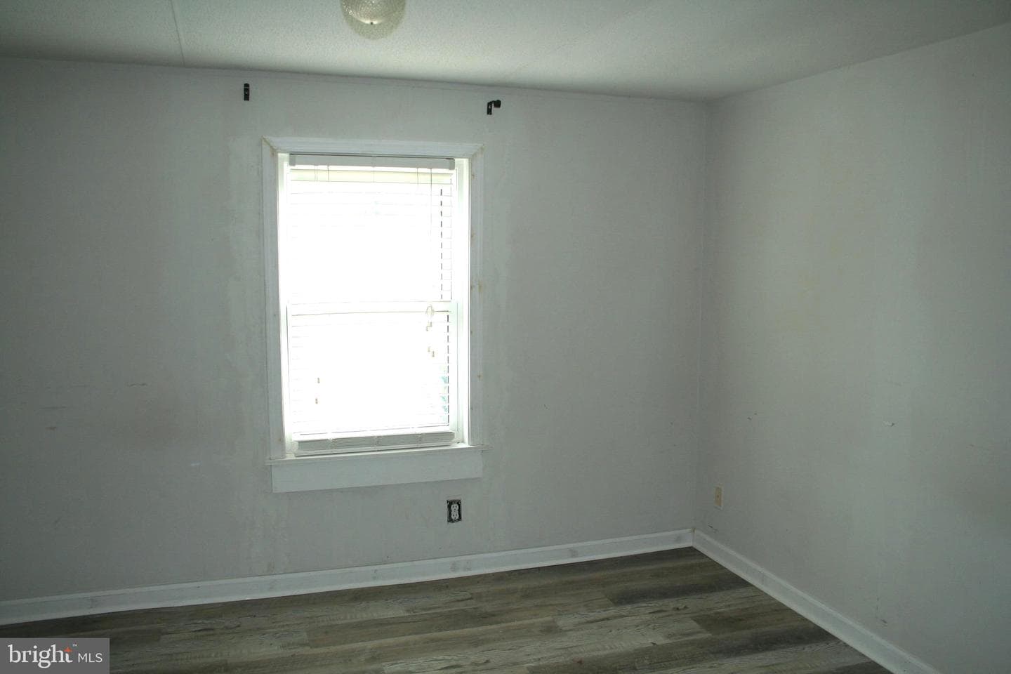 5850 Brook Street photo 19
