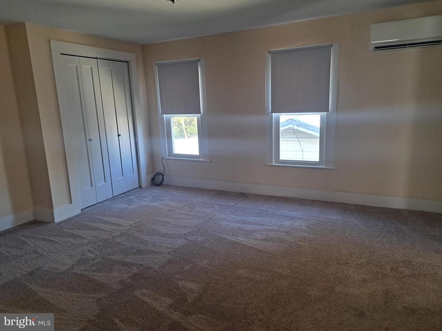 407 E East Street photo 17