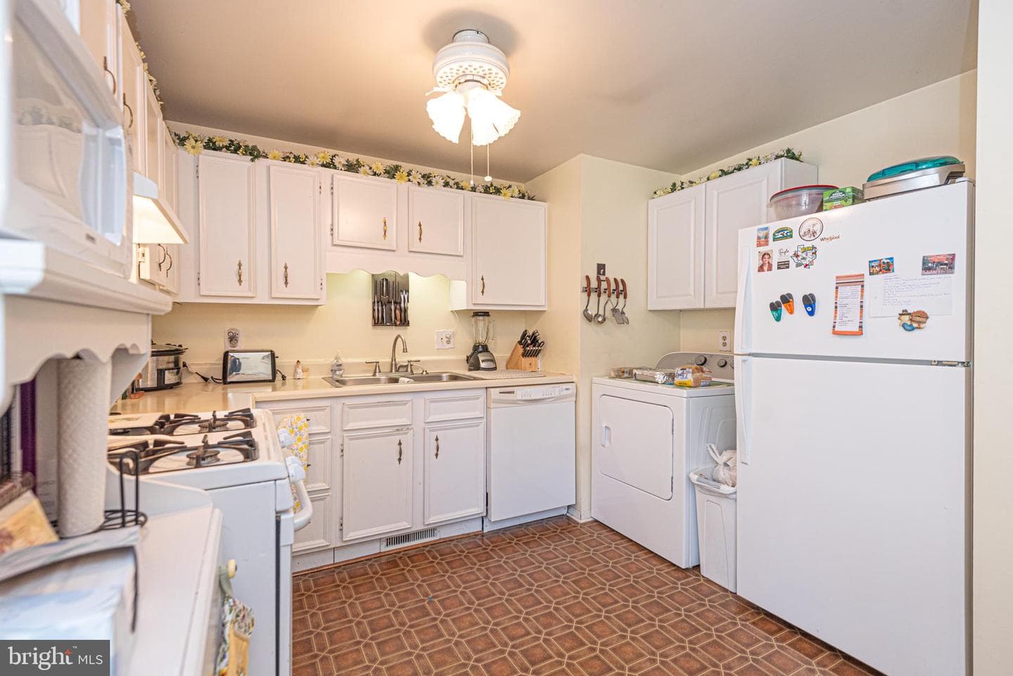 612 Cottontail Drive photo 3