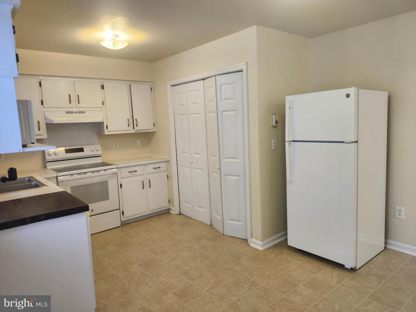 31528 Zion Road photo 5