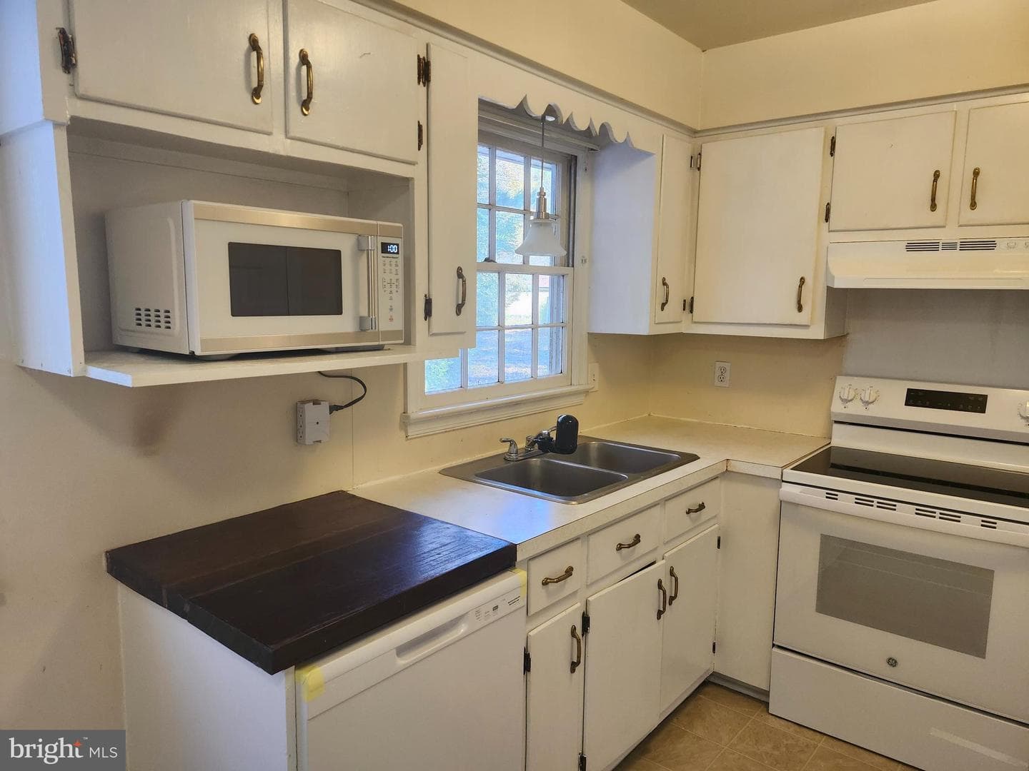 31528 Zion Road photo 6