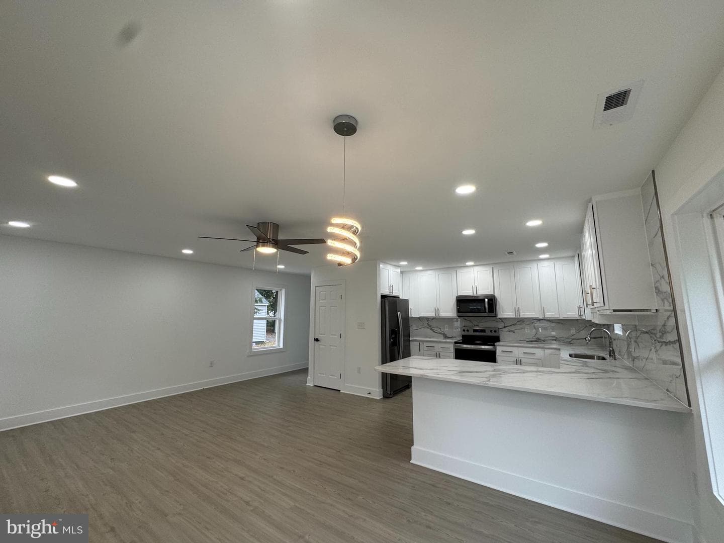625 Liberty Street photo 8