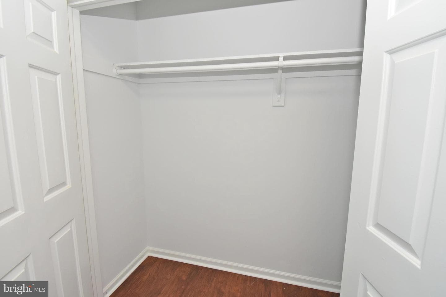 4011 Grosse Point Drive photo 31