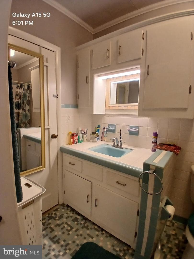 309 Park Heights Avenue photo 32