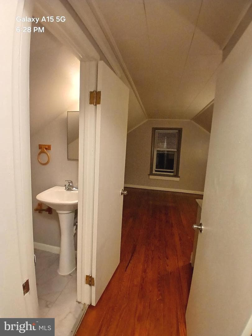 309 Park Heights Avenue photo 41