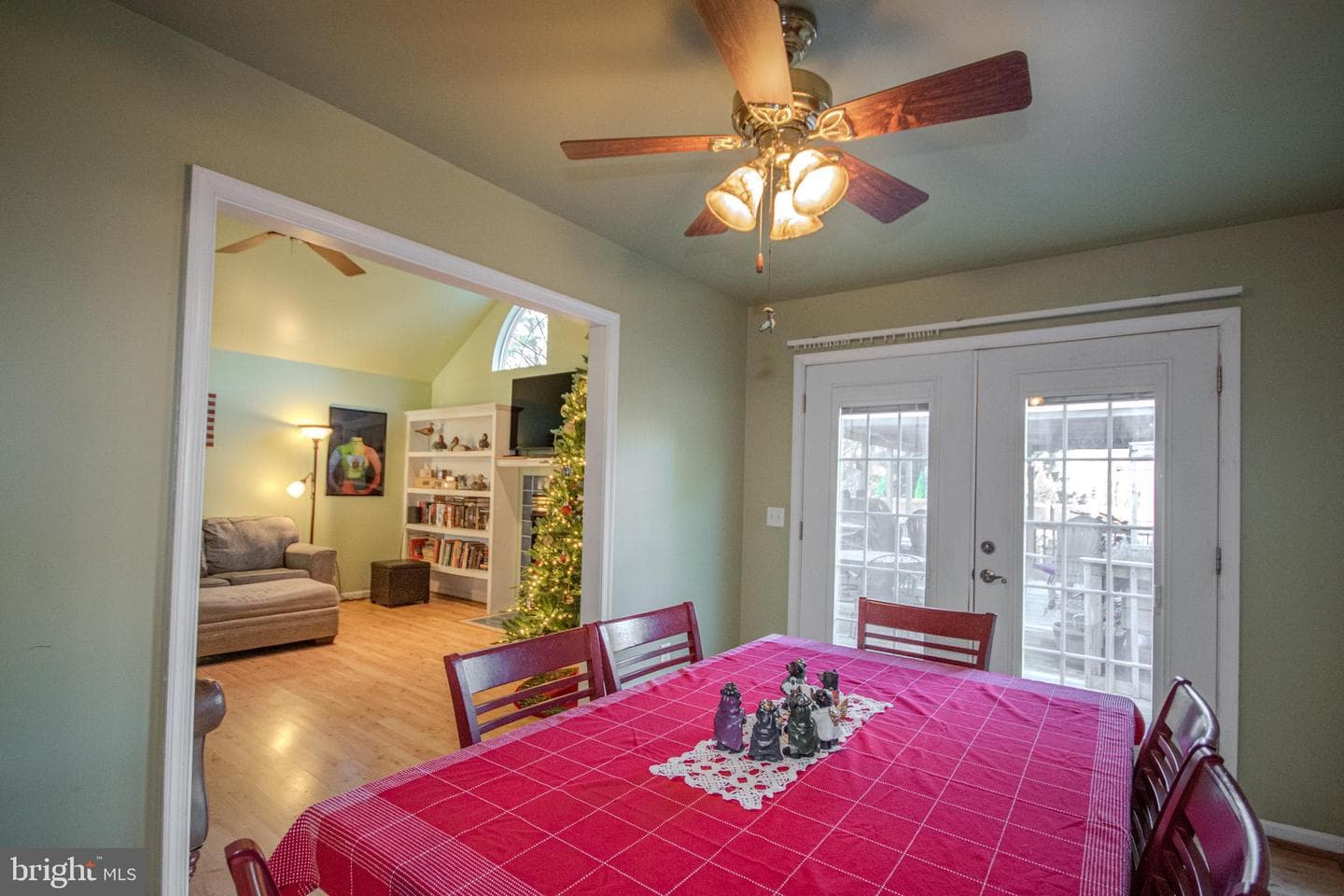 5520 Cedarcrest Road photo 13