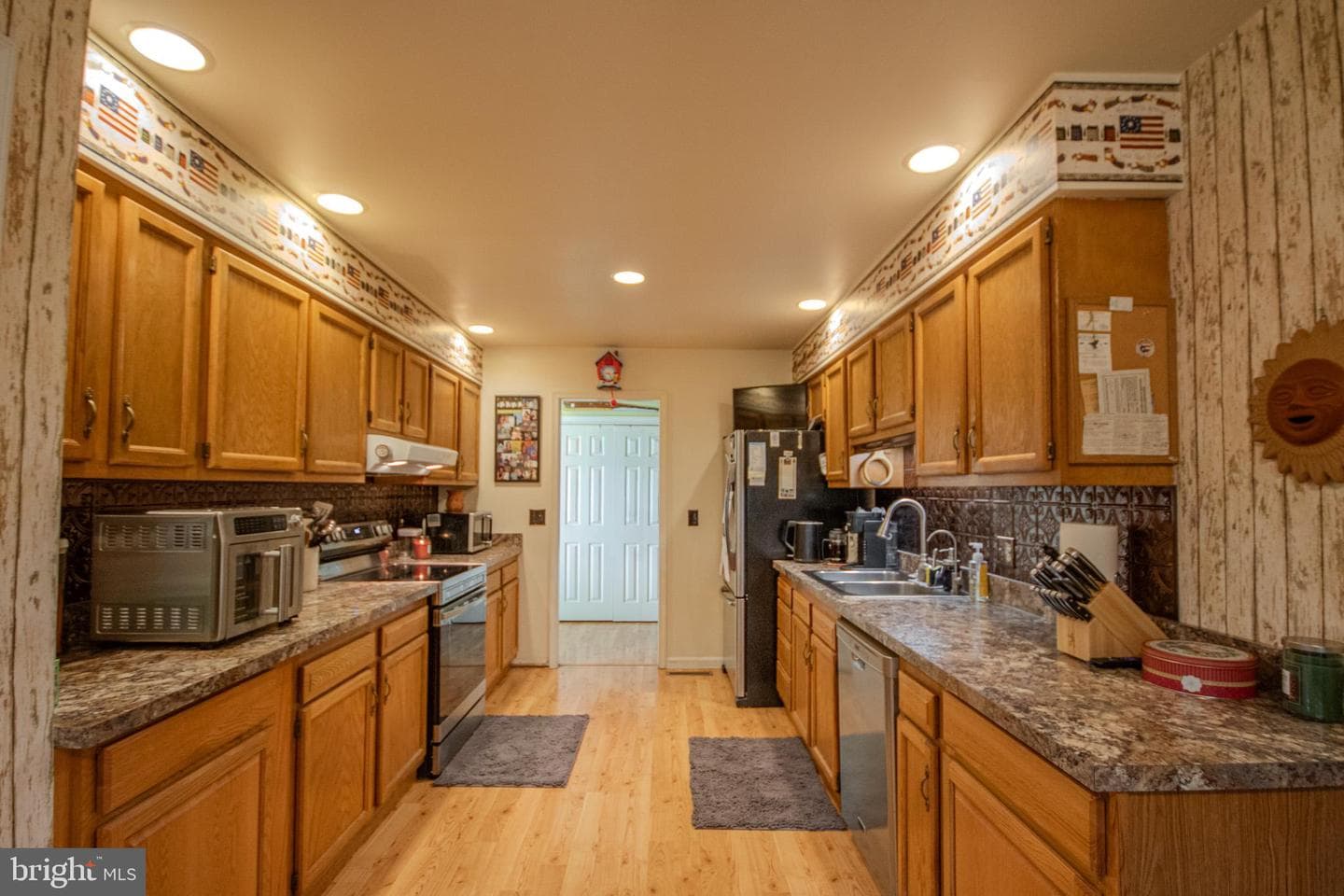 5520 Cedarcrest Road photo 15