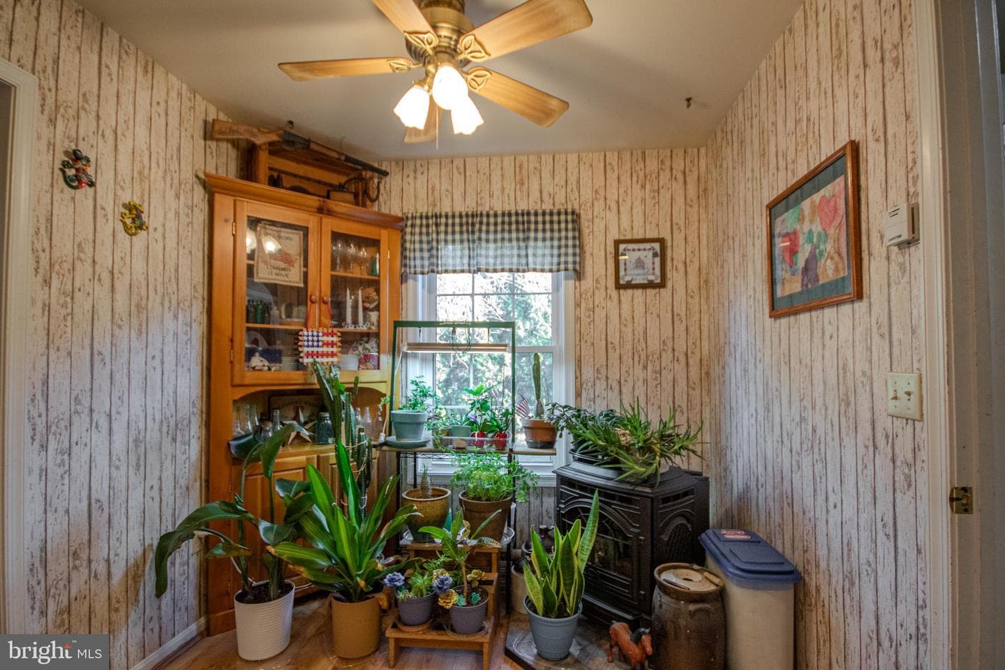 5520 Cedarcrest Road photo 16