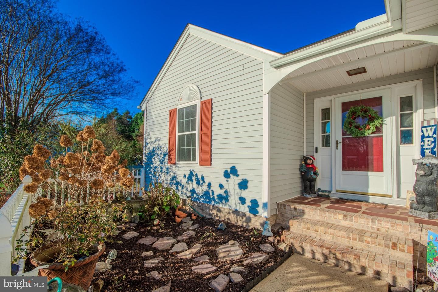 5520 Cedarcrest Road photo 7