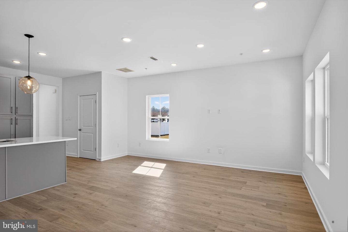 214 Clement Loop photo 10