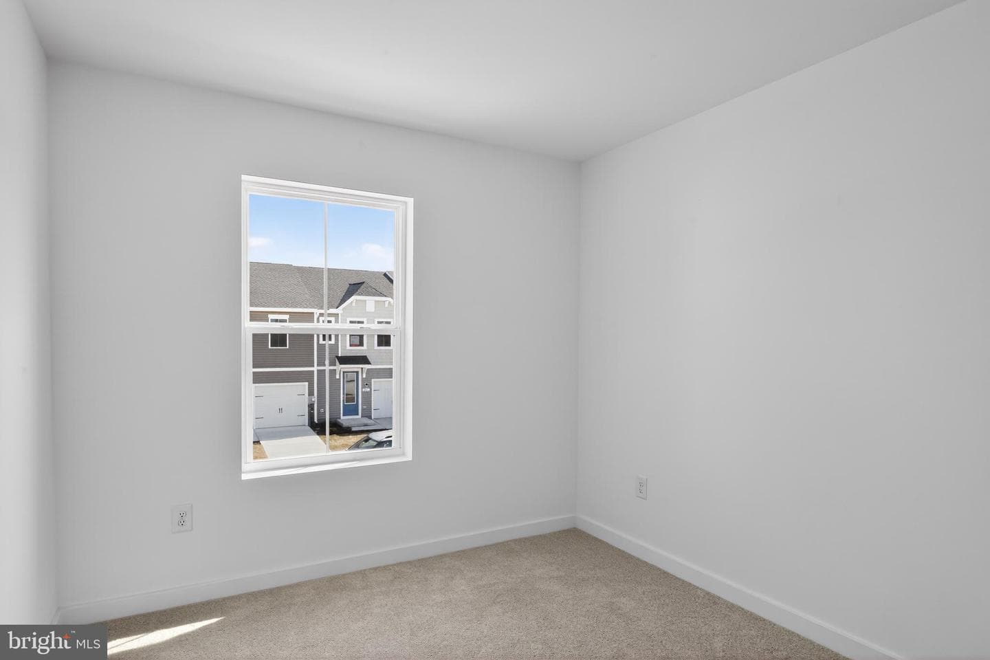 214 Clement Loop photo 21