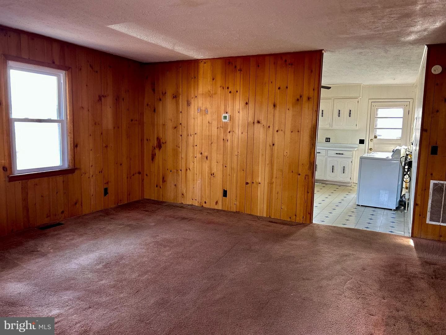 406 Grove Place photo 7
