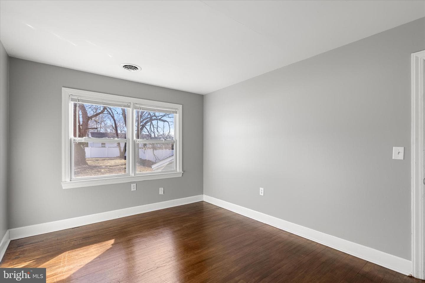 105 Spruce Street photo 24