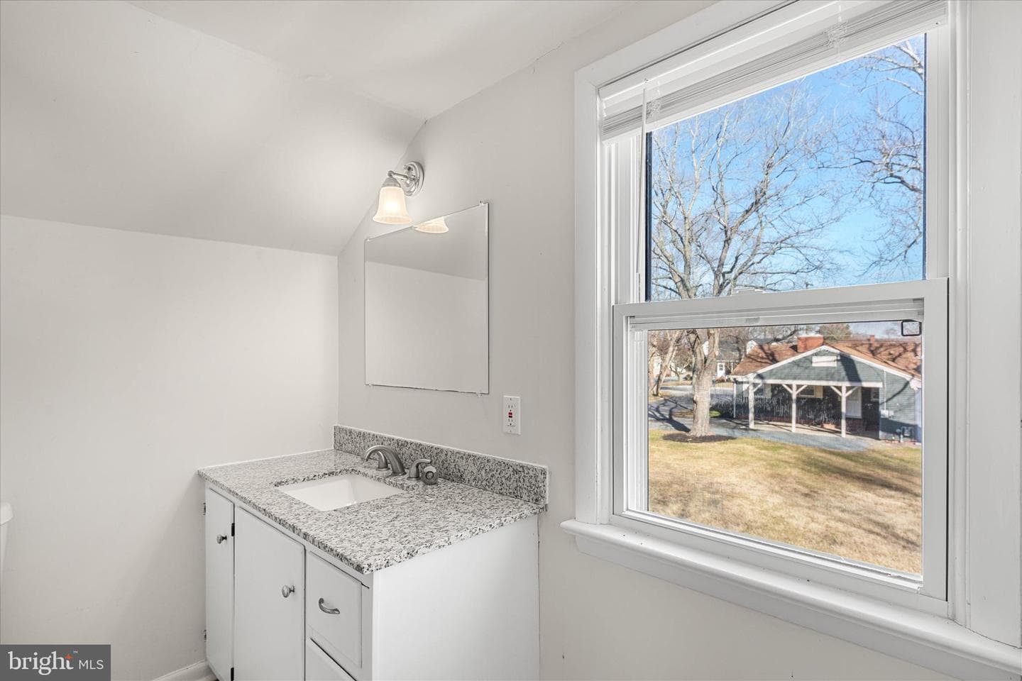 105 Spruce Street photo 26