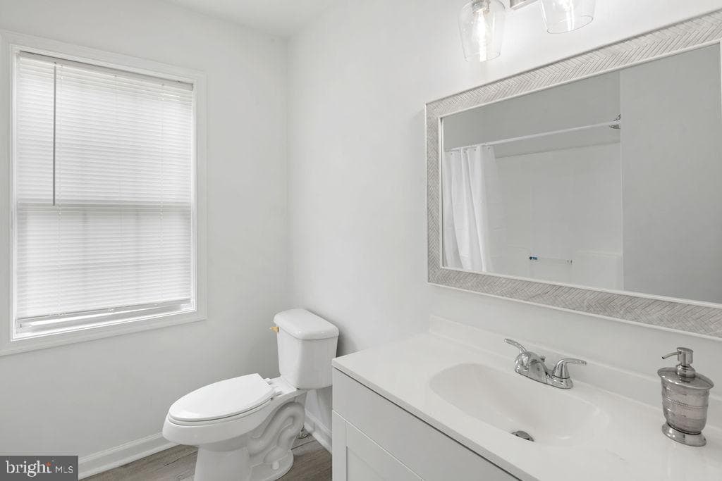 902 Hanson Street photo 33