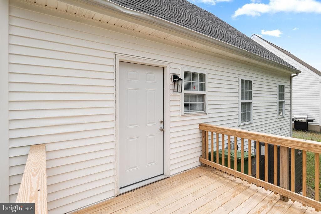 902 Hanson Street photo 35