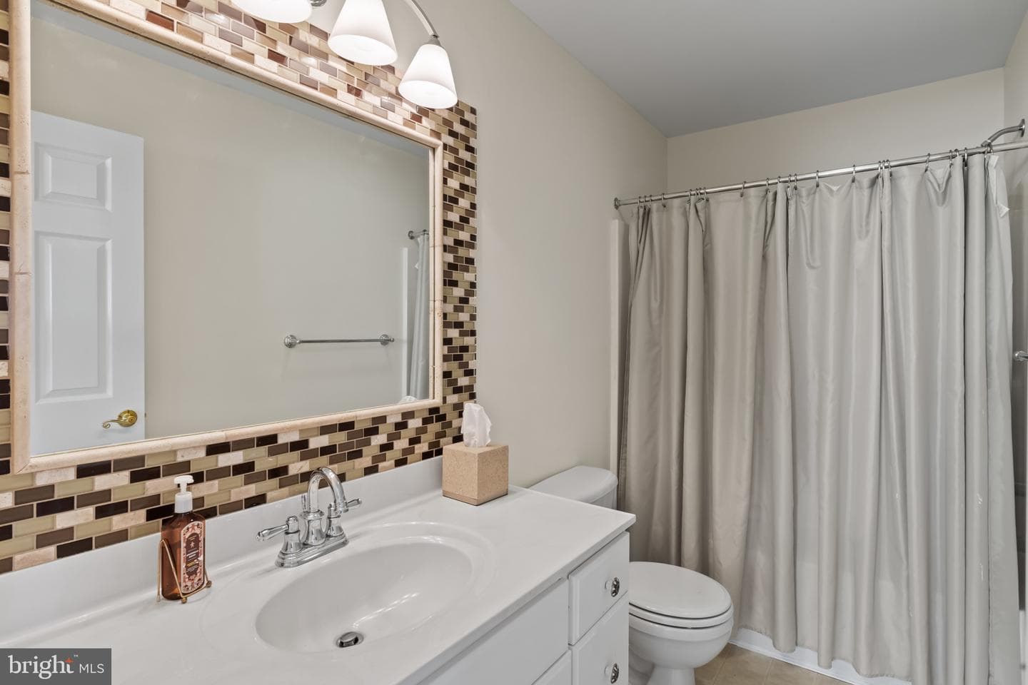 1008 Caravan Way photo 19