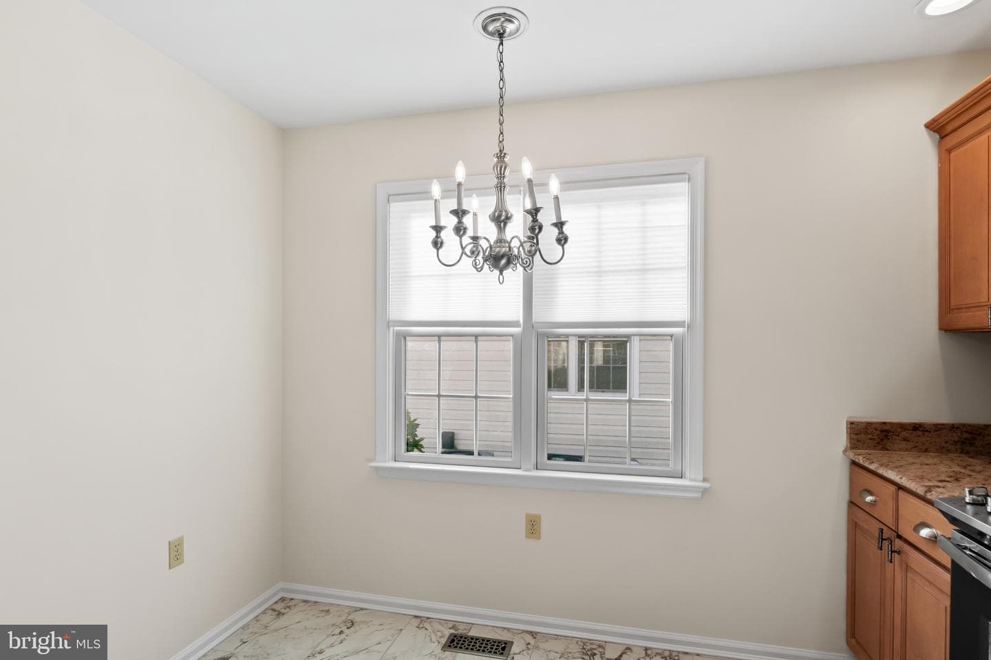 1008 Caravan Way photo 7