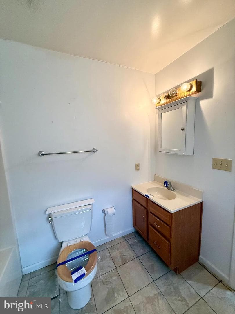 508 Christopher Street photo 11