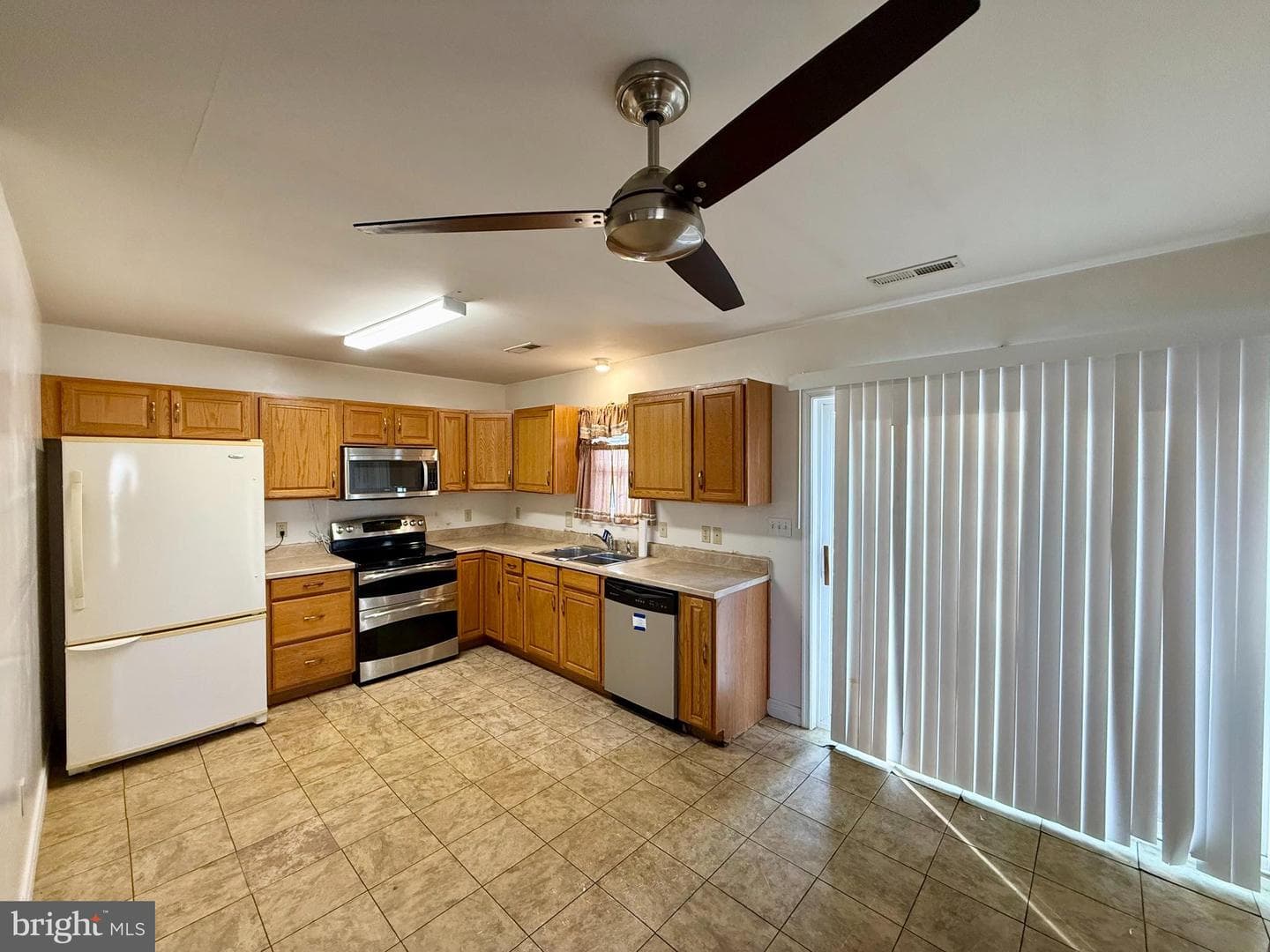 508 Christopher Street photo 7