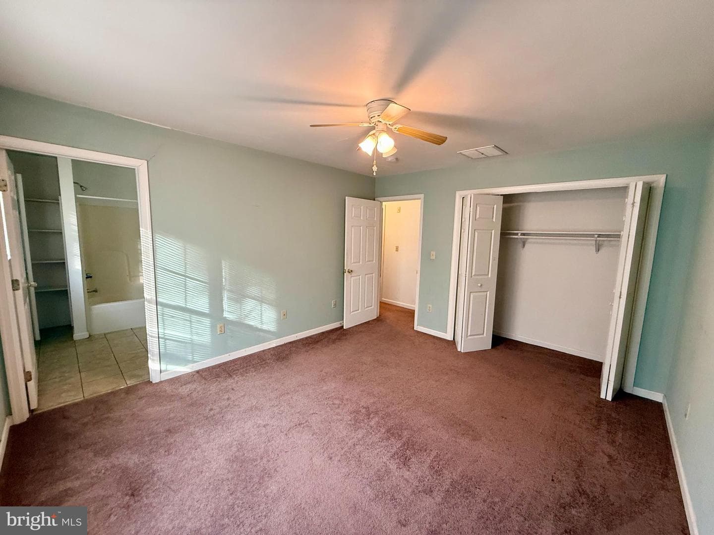 508 Christopher Street photo 9