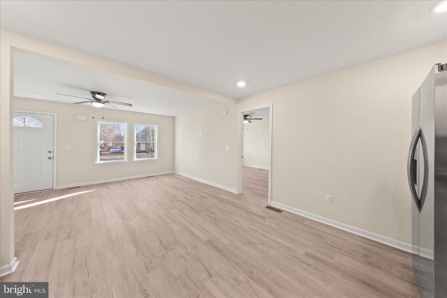 800 East Road photo 11