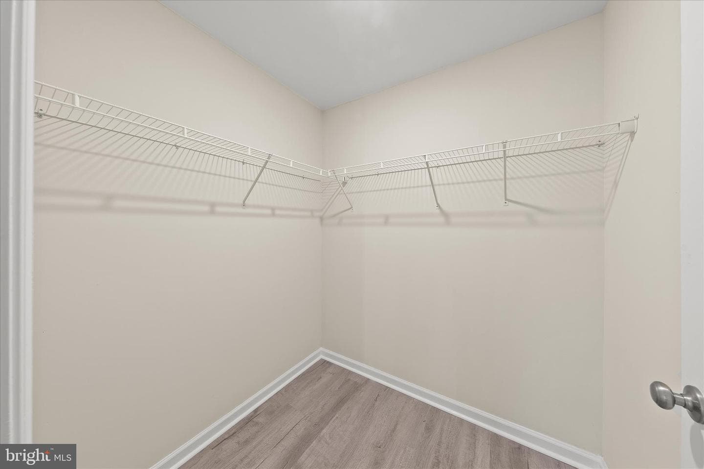 800 East Road photo 22