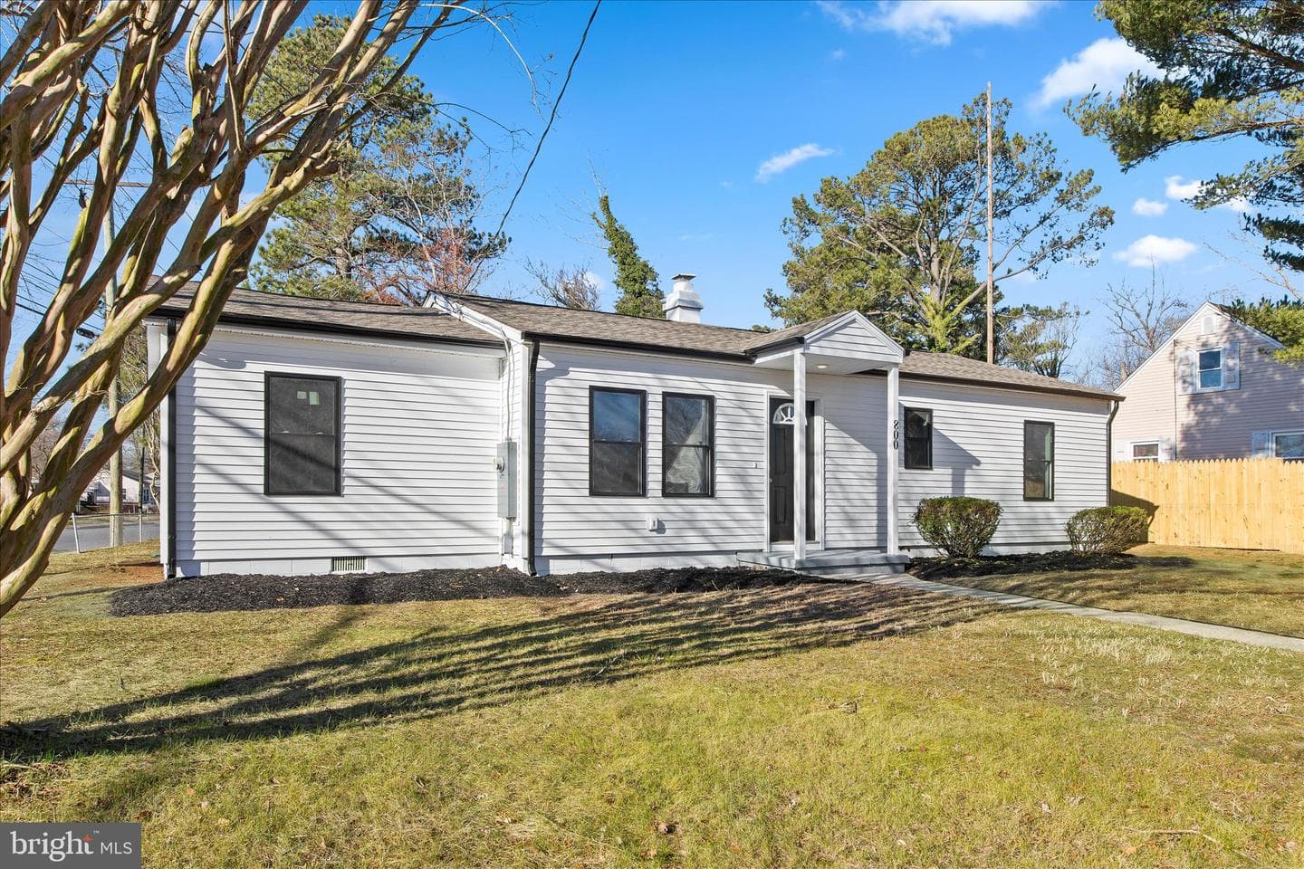 800 East Road photo 4