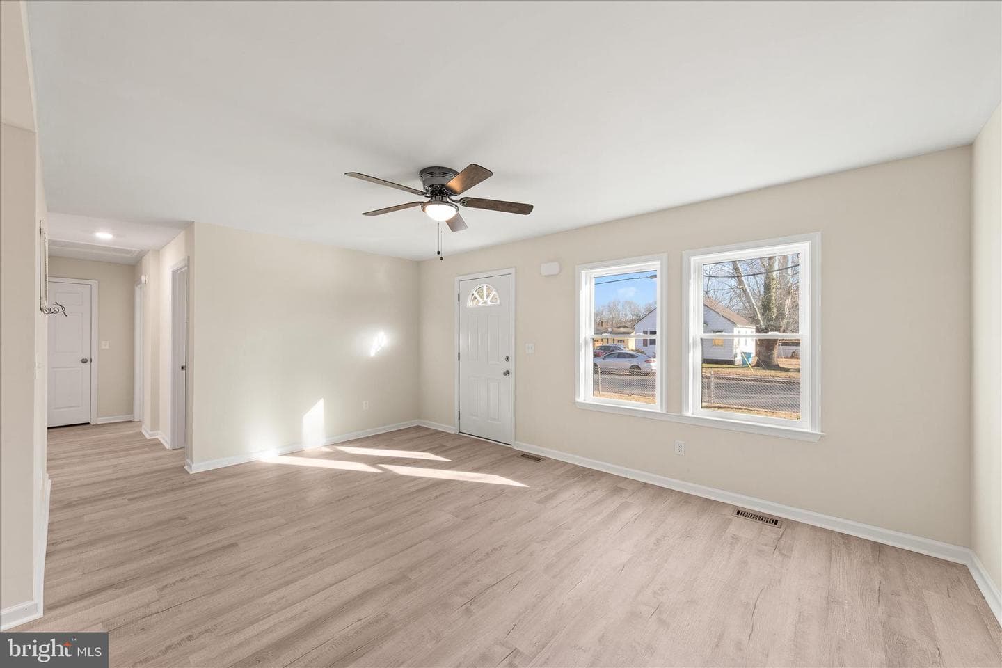 800 East Road photo 7