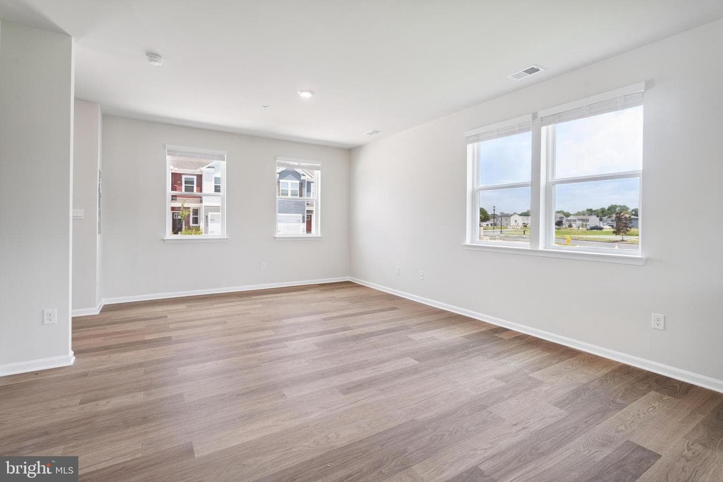 1408 Sugarplum Lane photo 16