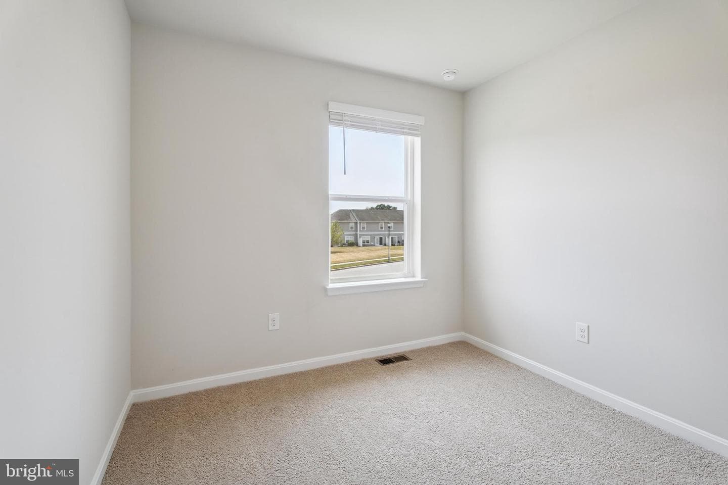 1408 Sugarplum Lane photo 32