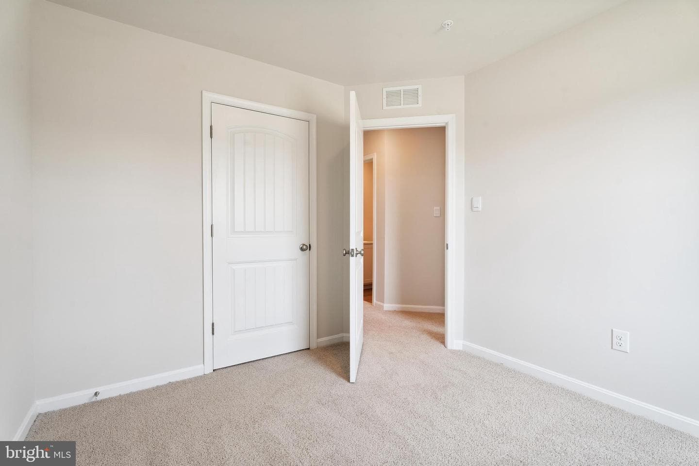 1408 Sugarplum Lane photo 40