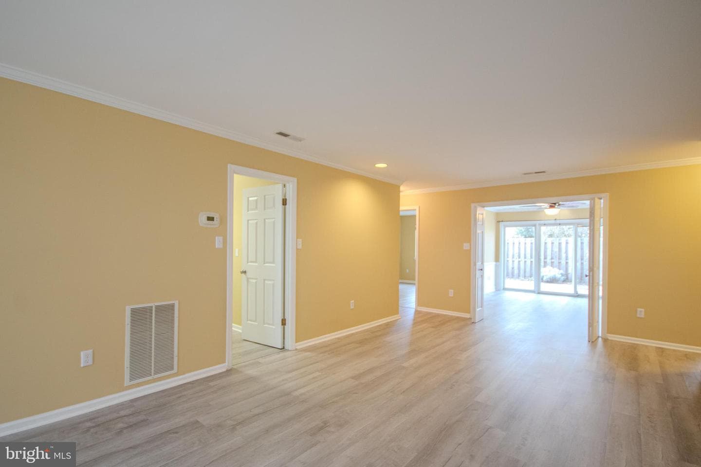 917 James Court photo 10