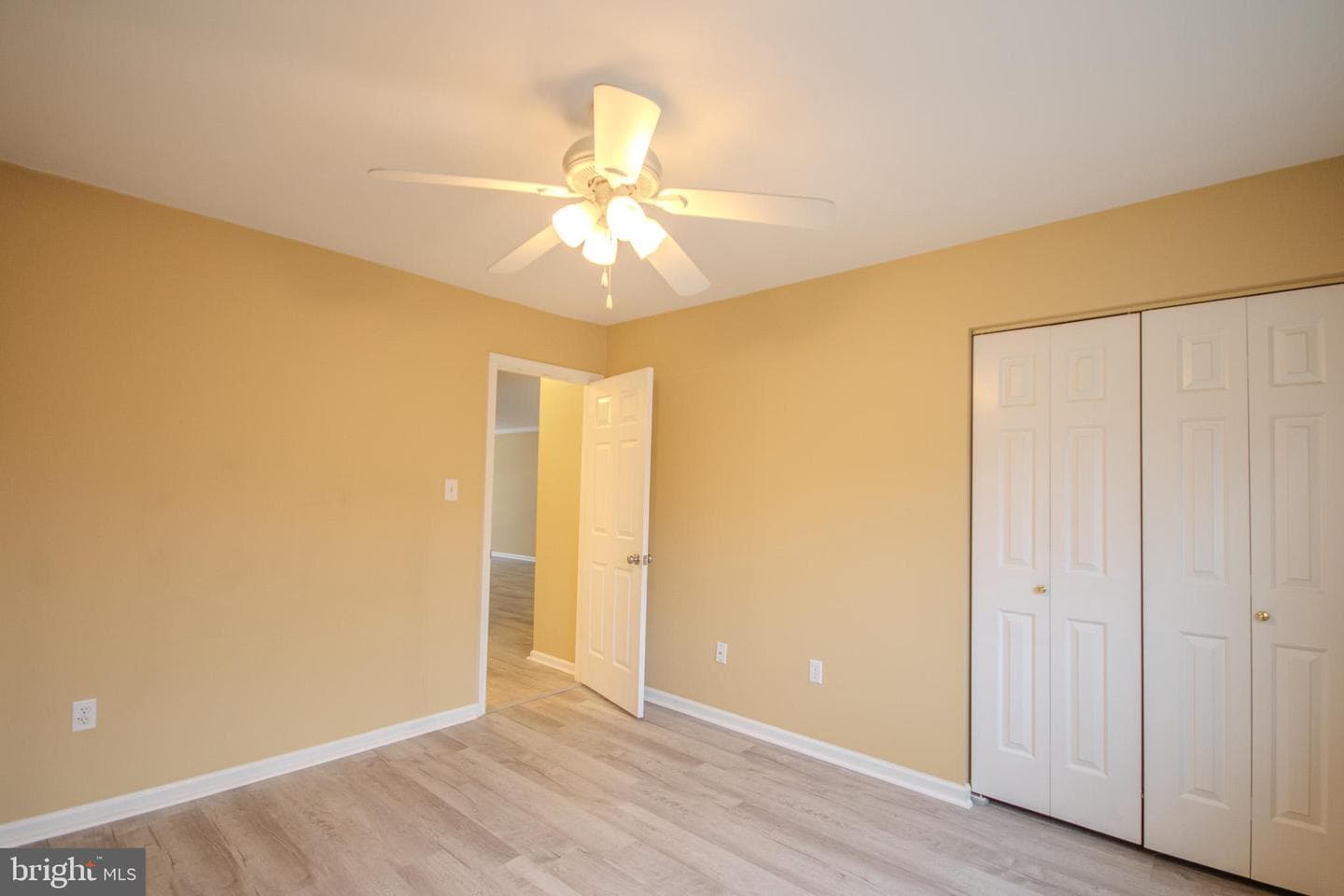 917 James Court photo 21
