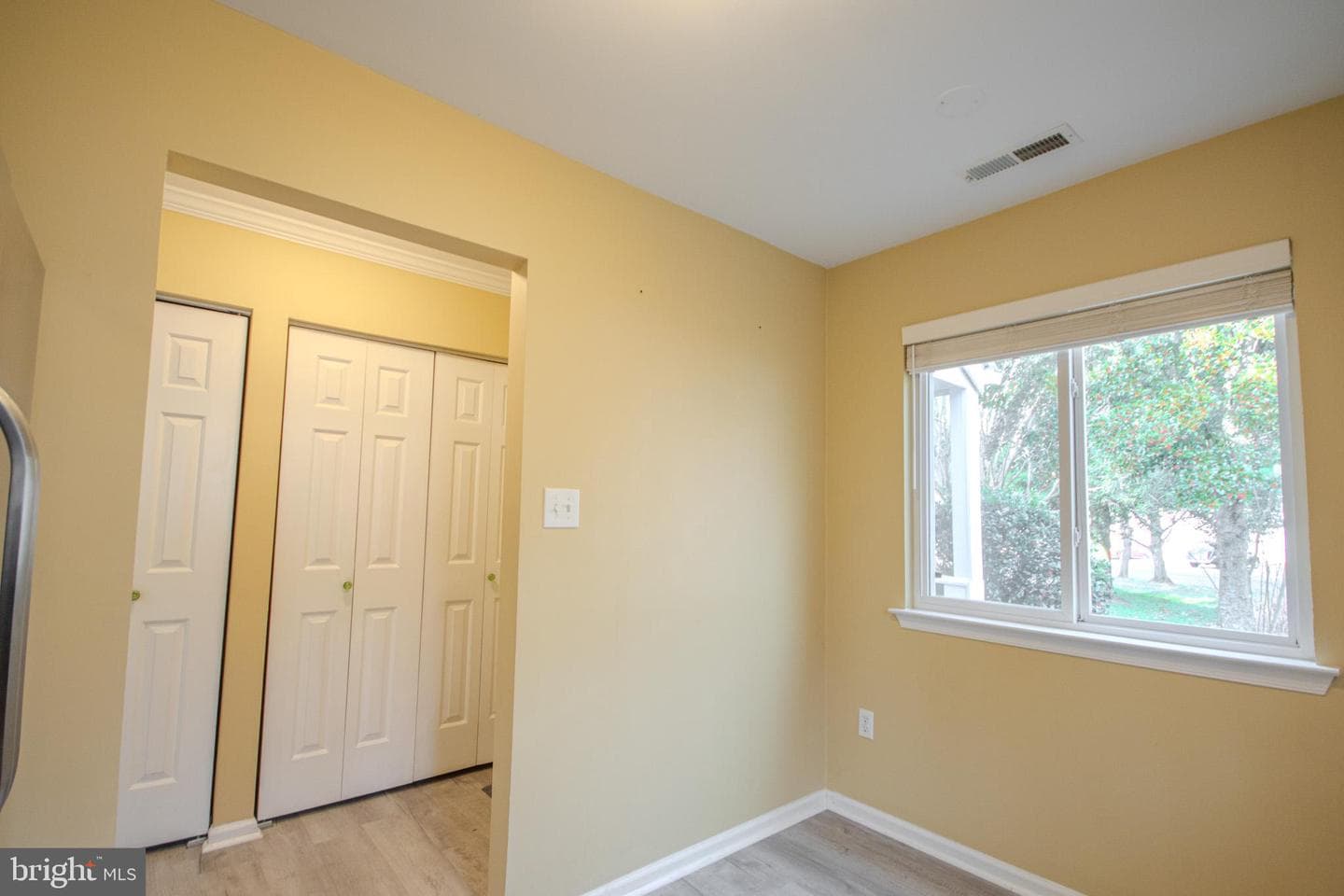 917 James Court photo 7