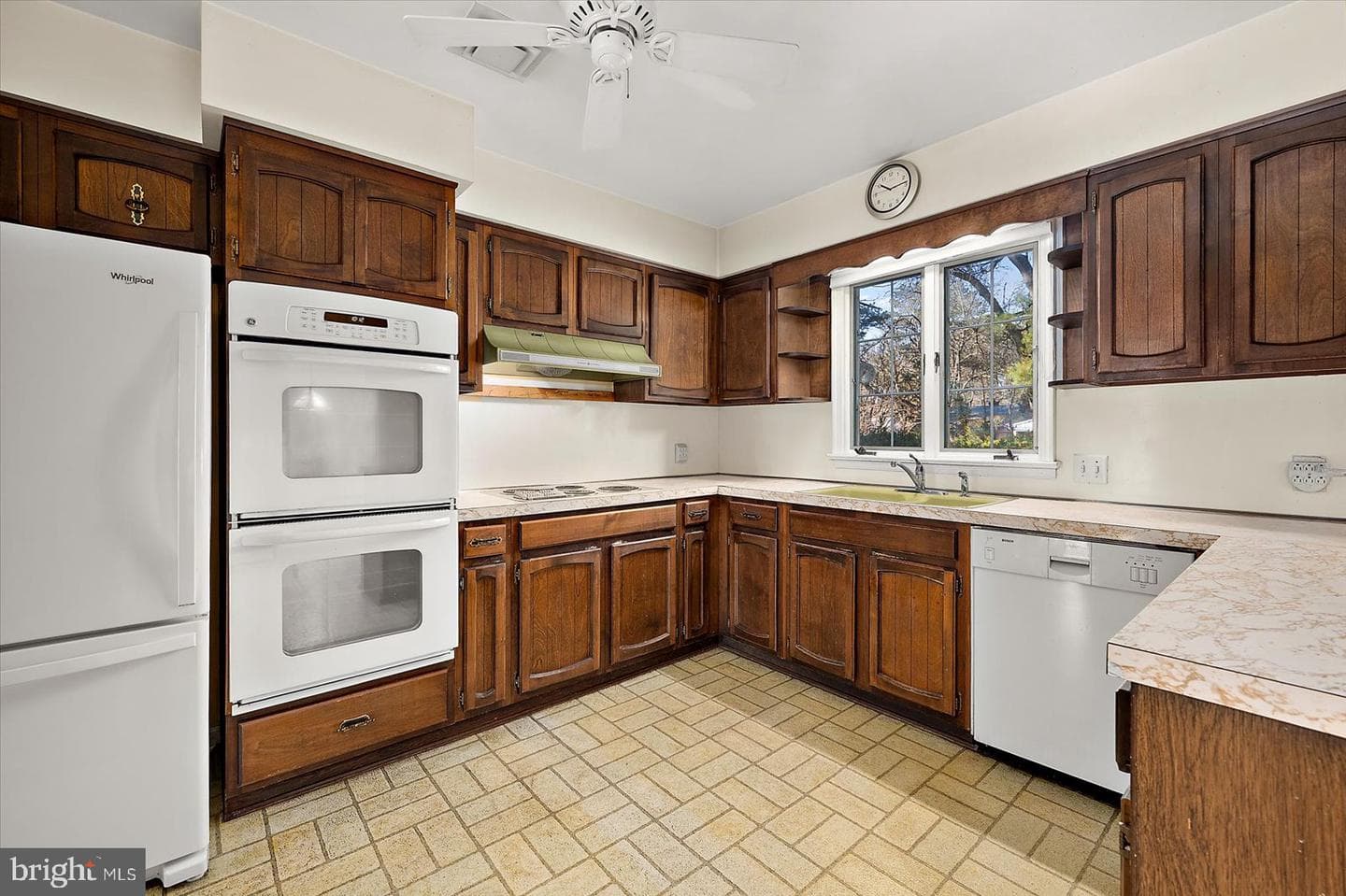 1214 Orchard Circle photo 10