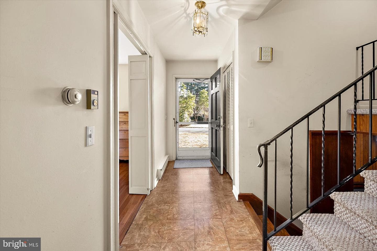 1214 Orchard Circle photo 2