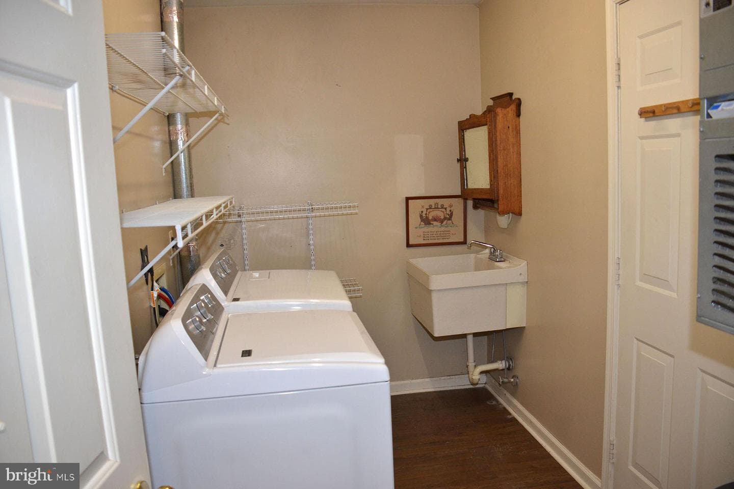 1026 Heron Court photo 6