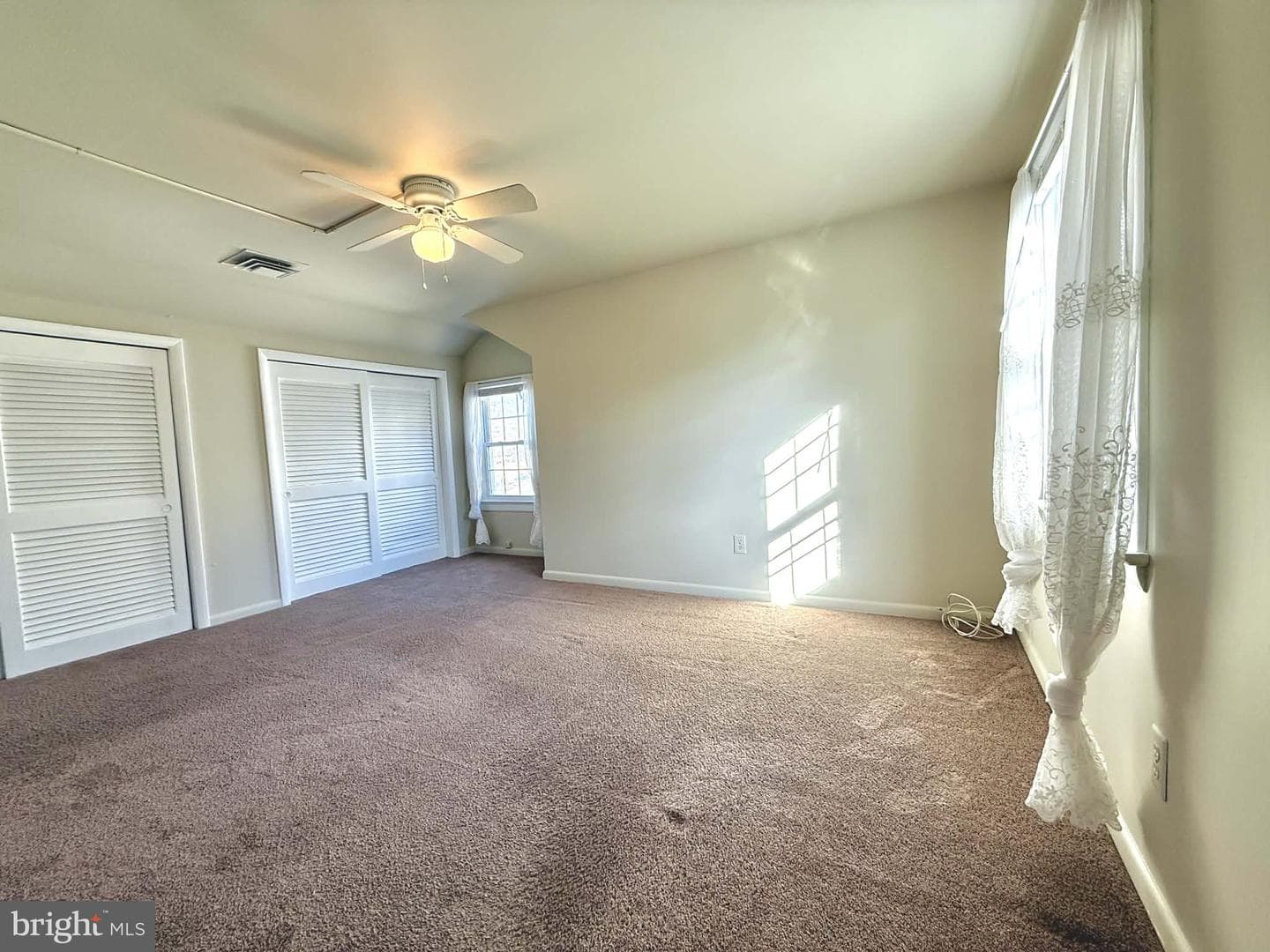 611 Lakeside Drive photo 17