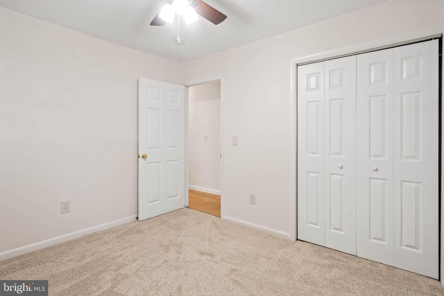 414 Sarah Lane photo 15