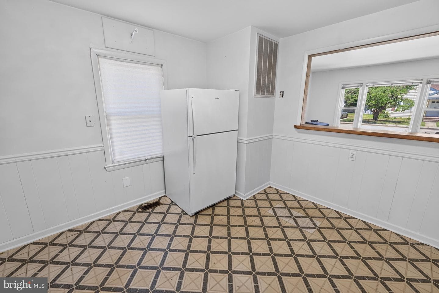 316 S Haven Avenue photo 13
