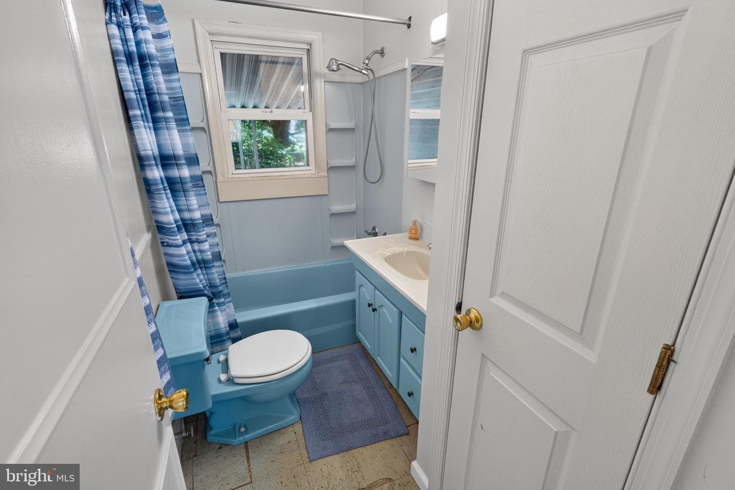 316 S Haven Avenue photo 14