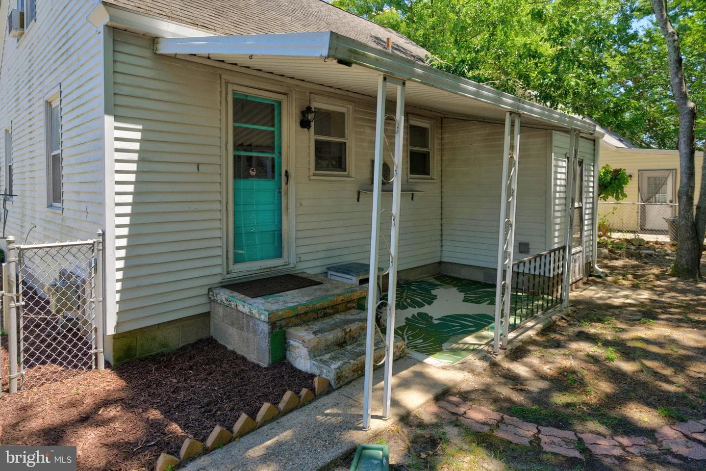 316 S Haven Avenue photo 30