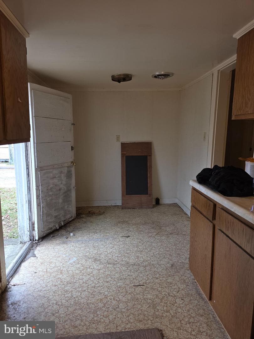 711 E Church Street photo 5