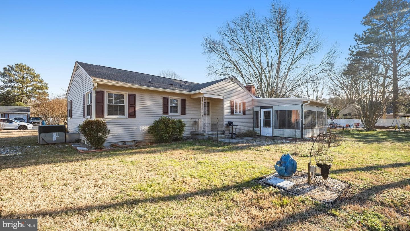 340 Calvin Drive photo 19